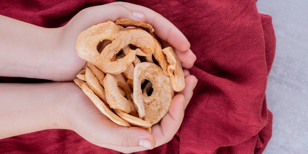 بهترین خواص میوه خشک برای کودکان